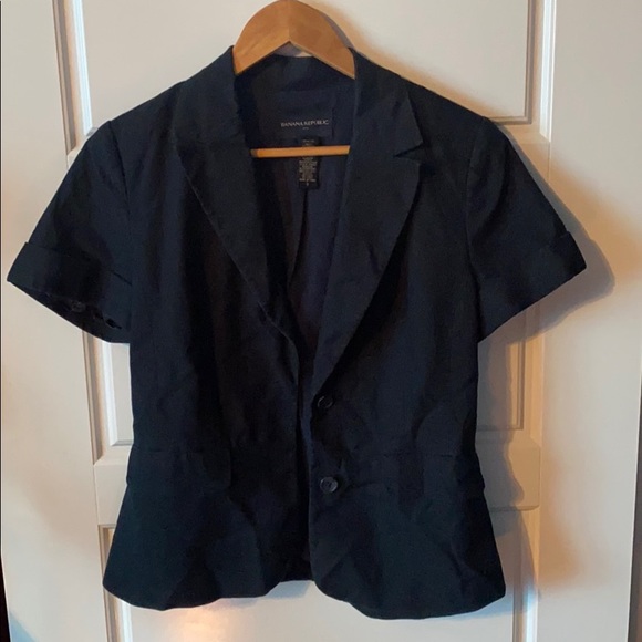 Banana Republic Jackets & Blazers - Banana Republic short sleeve blazer